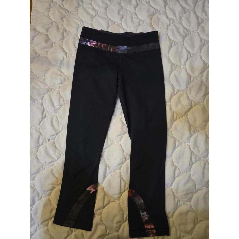 Lululemon Women's Black capri leggings with Floral Detail